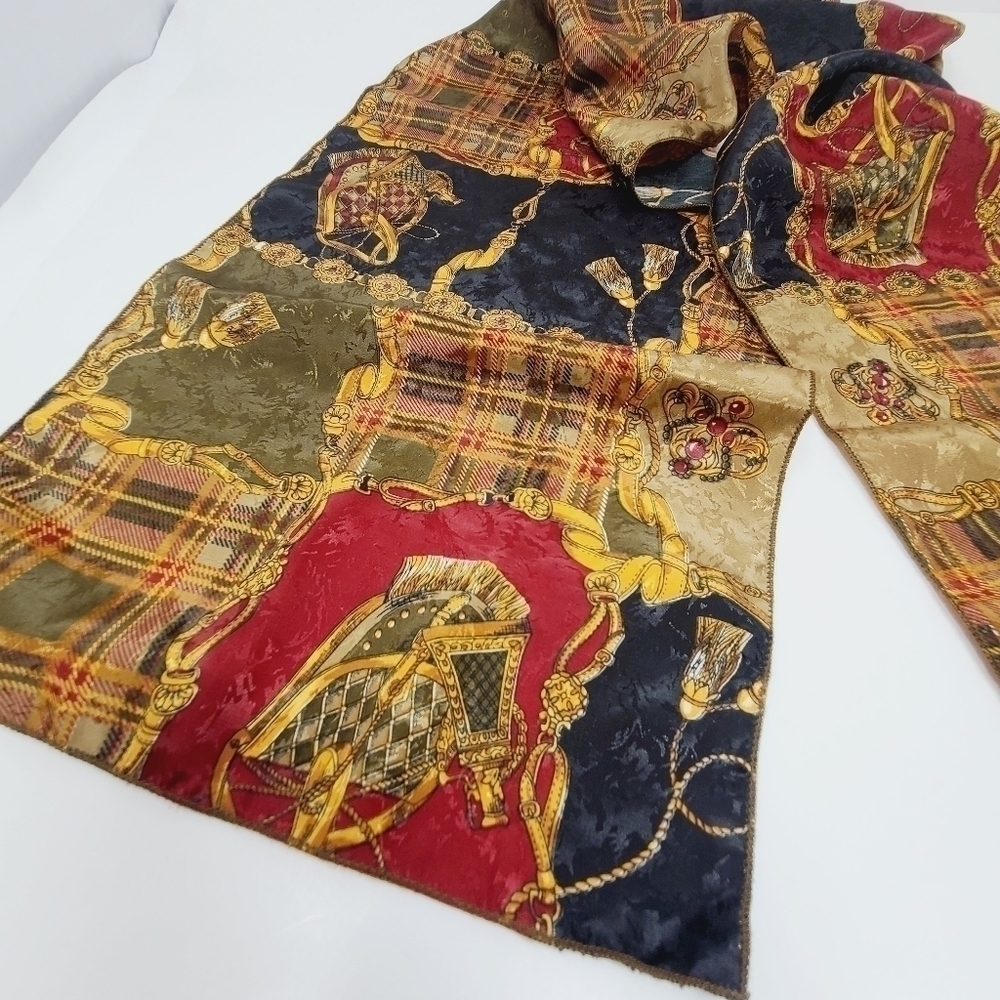 Women’s Gold & Red Royalty Print Scarf (One Size) - Picture 5 of 6